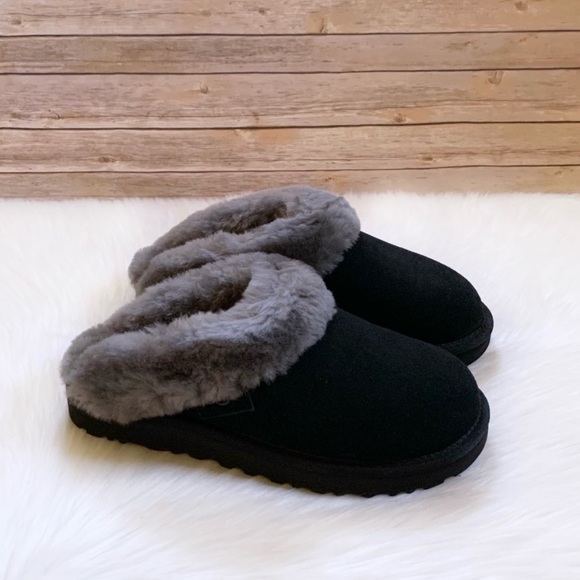 UGG Shoes - UGG Women’s Cluggette Slippers For Outdoor/Indoor Use